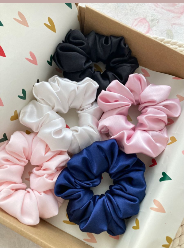 MULTI color SCRUNCHIES